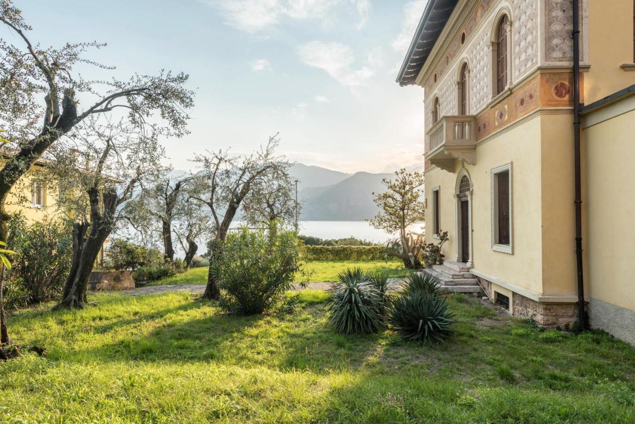 Villa Gelmi Front Lake Malcesine Exterior photo