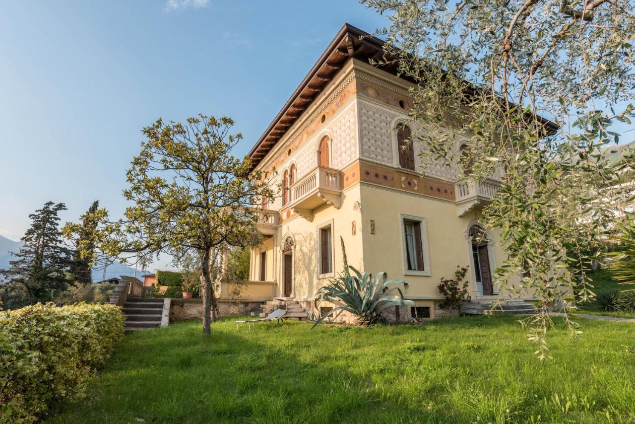 Villa Gelmi Front Lake Malcesine Exterior photo